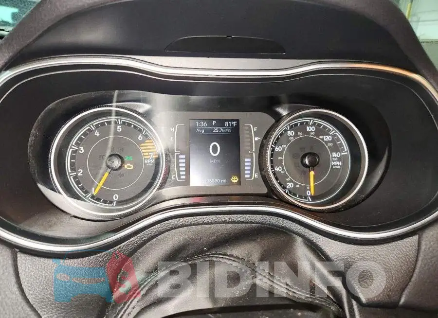 1C4PJLCB7KD187212 Photo# 9
