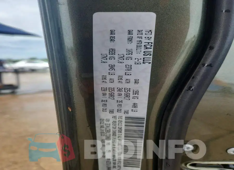 3C4NJCBBXJT330820 Photo# 12