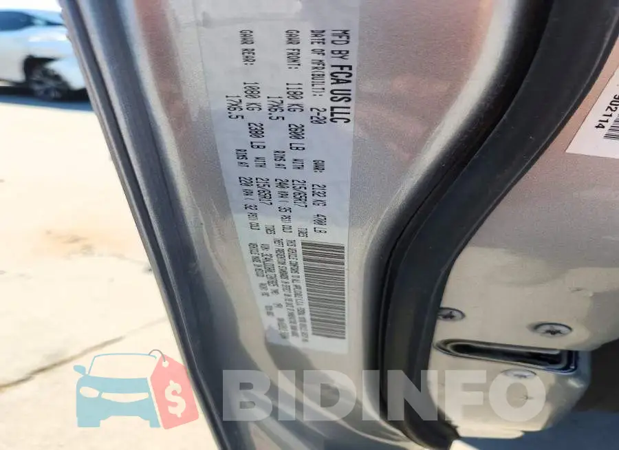 3C4NJDDB0LT207825 Photo# 13