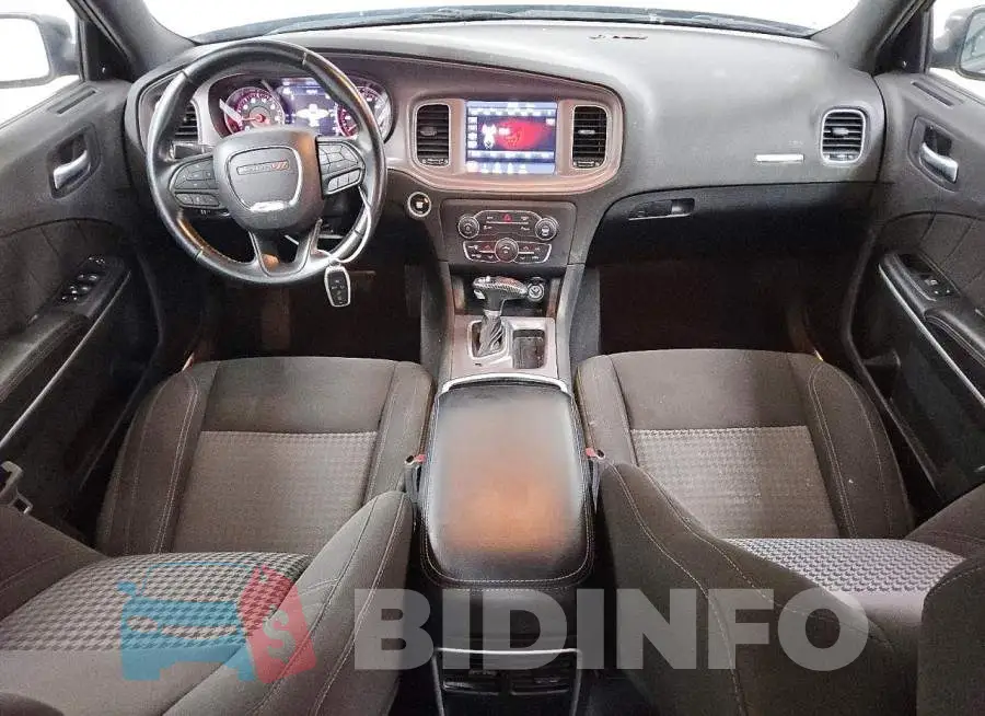 2C3CDXBG7PH563688 Photo# 8