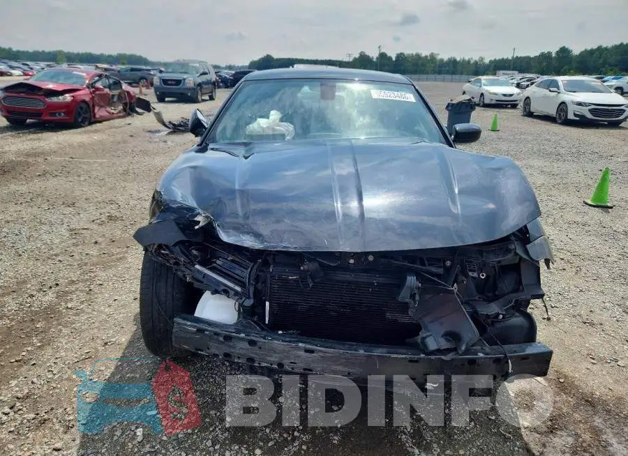 2C3CDXBGXPH630896 Photo# 5