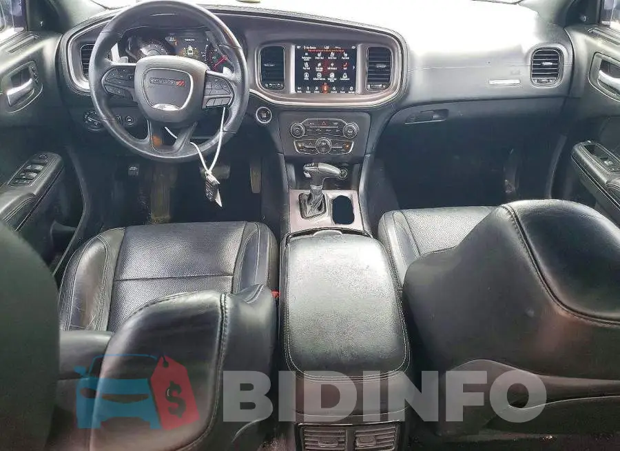 2C3CDXJG0KH604821 Photo# 8
