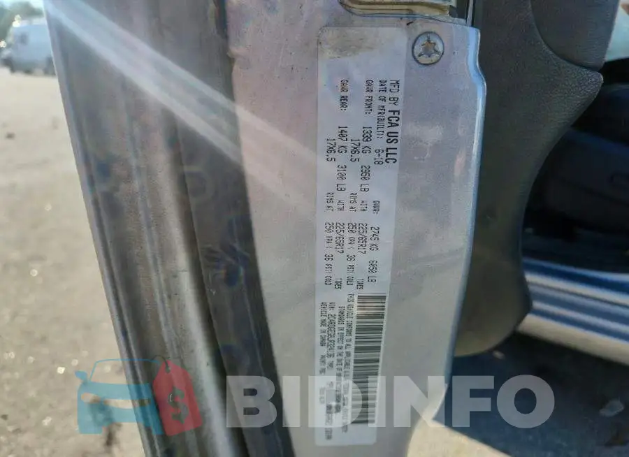 2C4RDGEG8JR324136 Photo# 13