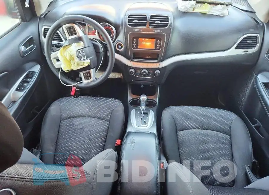 3C4PDCAB7JT519815 Photo# 8