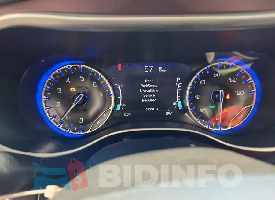 2C4RC1GG4HR810725 Photo# 9