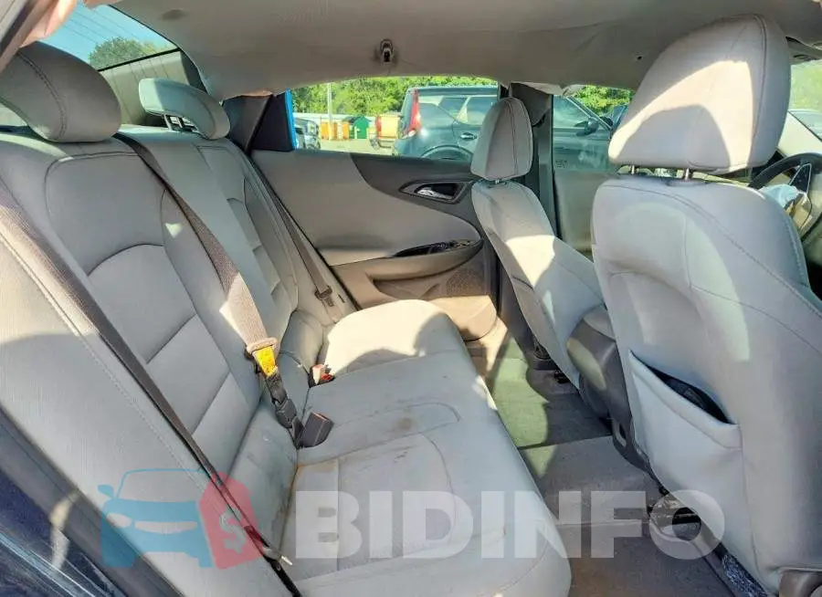 1G1ZC5ST8KF138784 Photo# 10