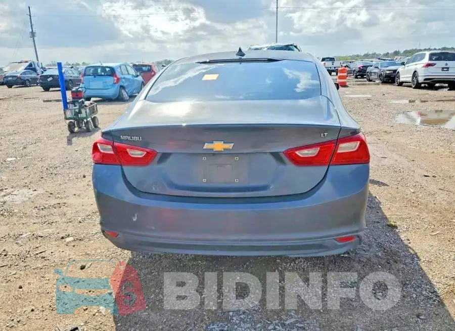1G1ZD5ST8JF150199 Photo# 6