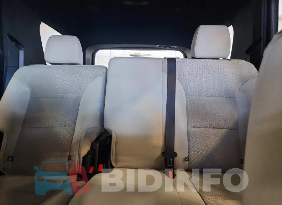 1GNEVFKW4PJ108984 Photo# 10