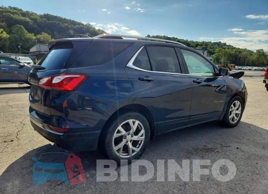 3GNAXTEX7JS576239 Photo# 3