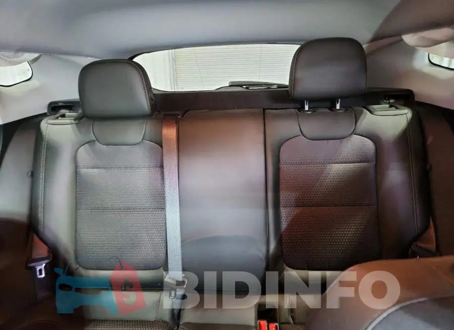 KL77LHE27RC123155 Photo# 10