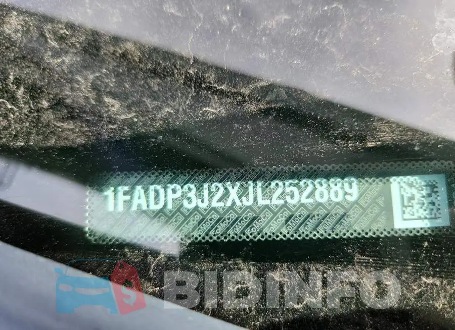 1FADP3J2XJL252889 Photo# 12