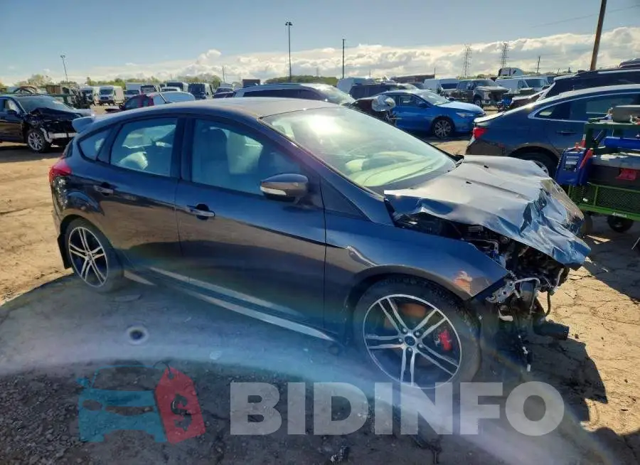 1FADP3L90HL347823 Photo# 4