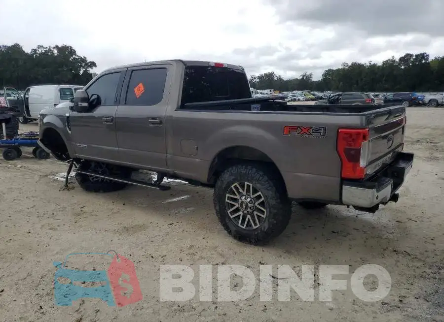 1FT7W2BT2JEB63477 Photo# 2