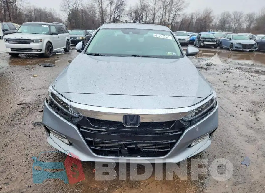 1HGCV1F58KA171083 Photo# 5