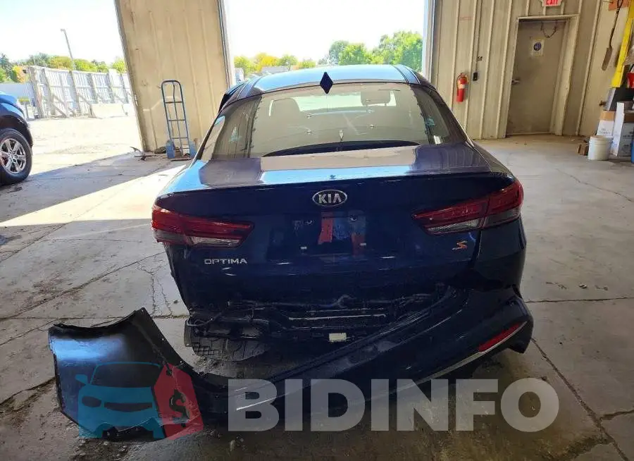 5XXGT4L38JG250203 Photo# 6