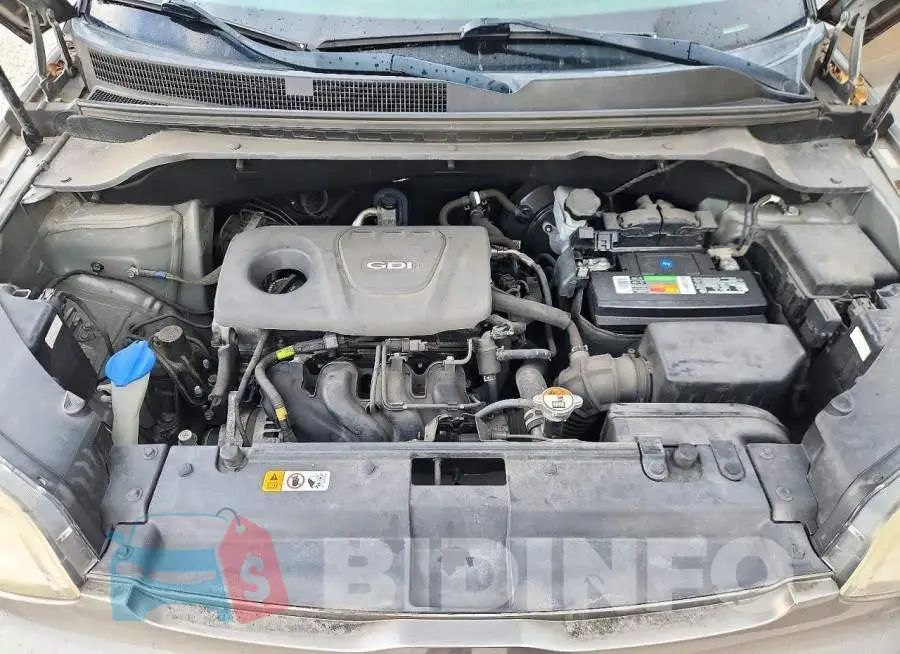 KNDJN2A21J7588632 Photo# 11