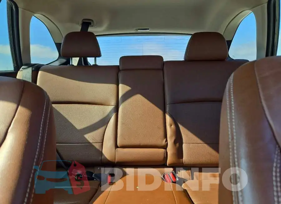 4S4BSETC4J3204348 Photo# 10