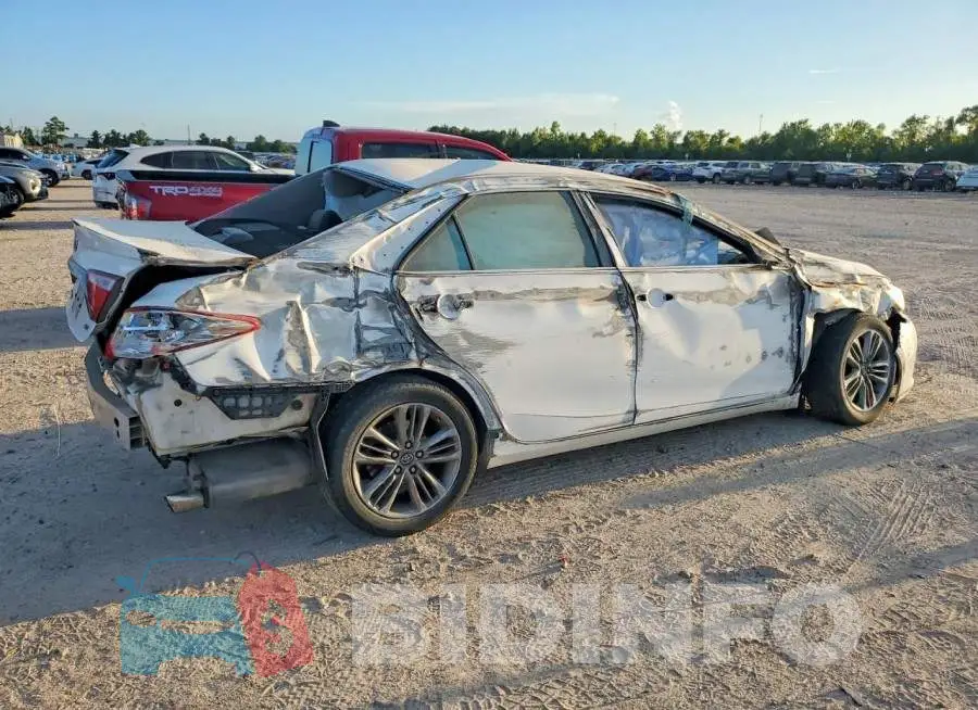 4T1BF1FK1HU302015 Photo# 3