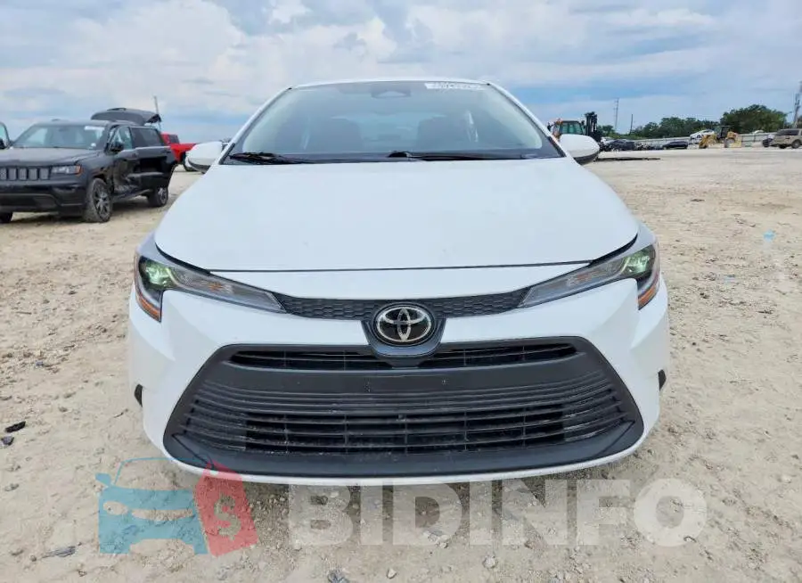 5YFB4MDE8RP219947 Photo# 5