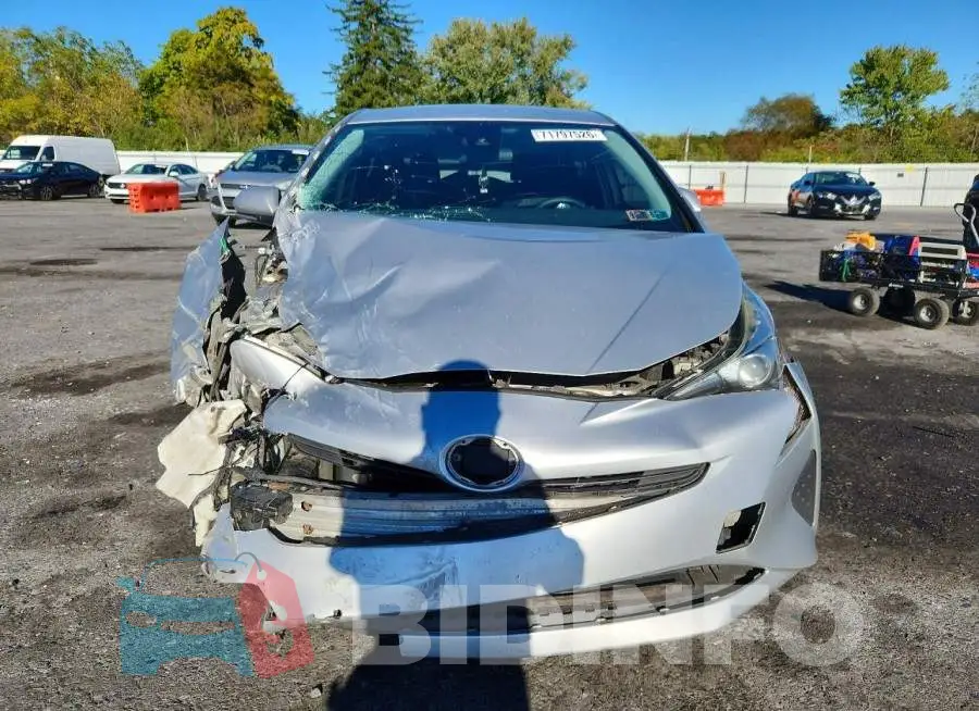 JTDKARFUXH3036339 Photo# 5