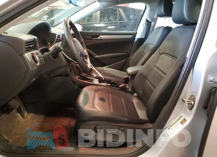 1VWSA7A34MC010166 Photo# 7