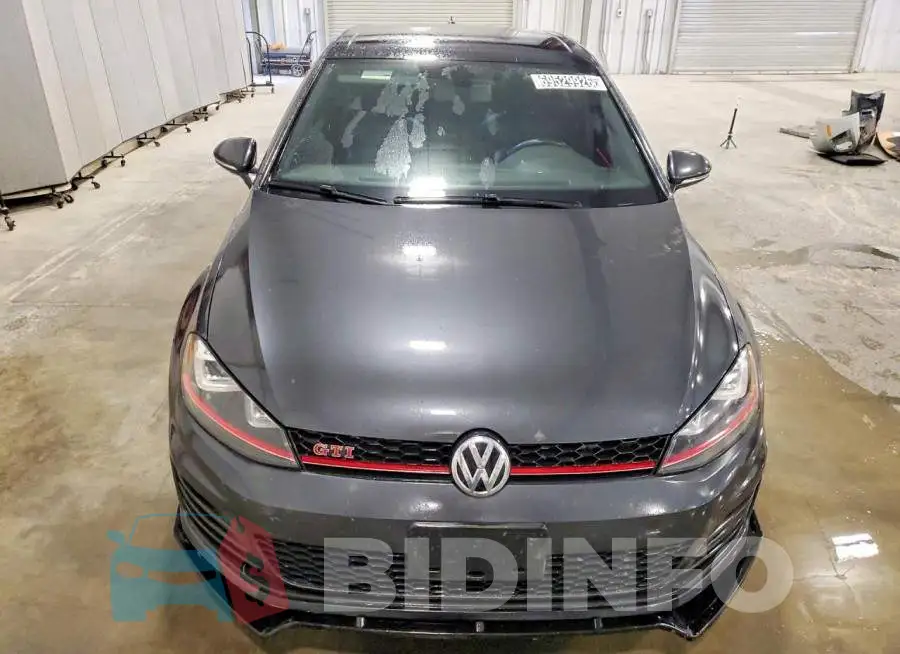 3VW547AU0HM006164 Photo# 5