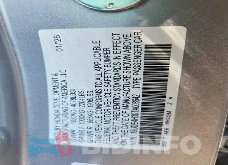 19UDE4H30TA008642 Photo# 12