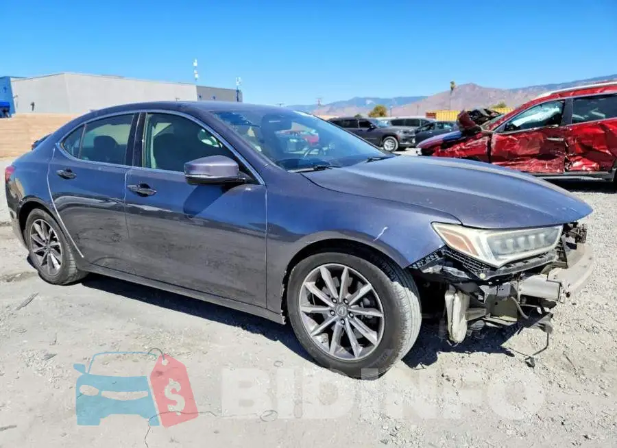 19UUB1F37KA005357 Photo# 4