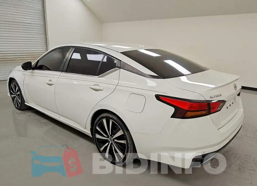 1N4BL4CV9LC224293 Photo# 2