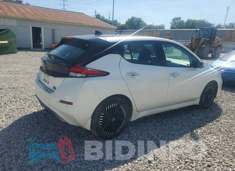 1N4CZ1CV7PC550715 Photo# 3