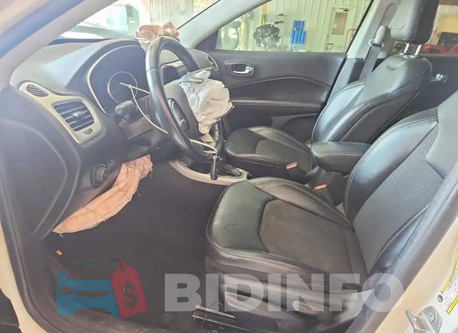 3C4NJCBB7LT150827 Photo# 7