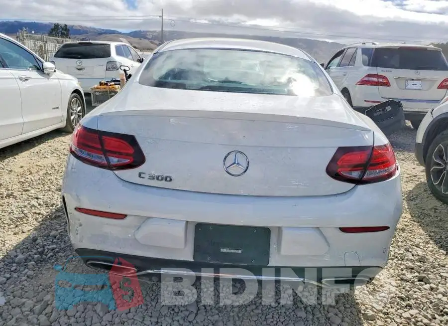 WDDWJ8DB9KF844593 Photo# 6