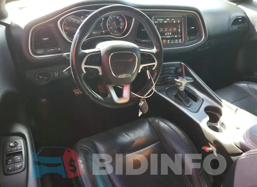 2C3CDZAGXJH258240 Photo# 8