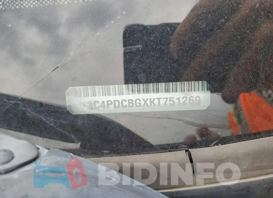 3C4PDCBGXKT751269 Photo# 13