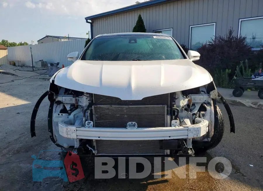 2LMPJ8LR7JBL30433 Photo# 5