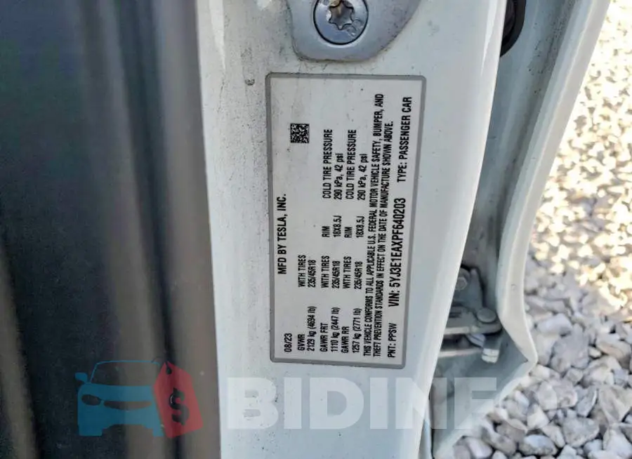 5YJ3E1EAXPF640203 Photo# 12