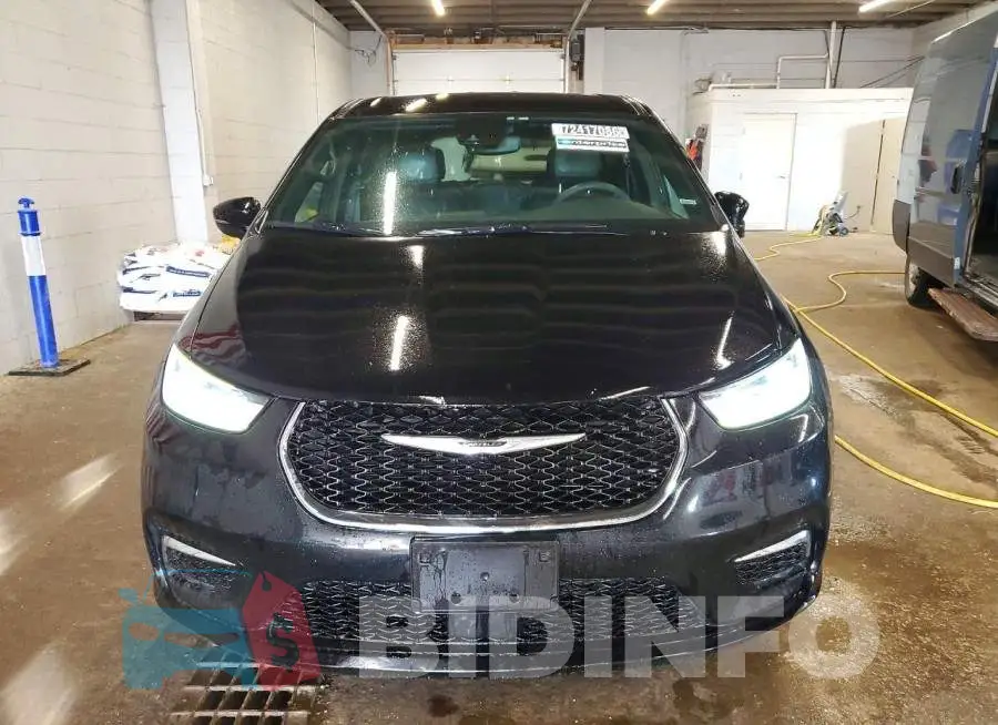 2C4RC1BG0SR584097 Photo# 5