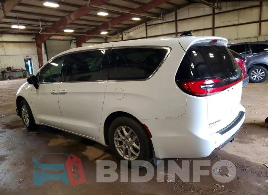 2C4RC1BG2RR152833 Photo# 2