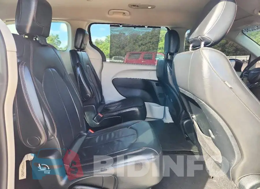2C4RC1BG5HR683135 Photo# 11