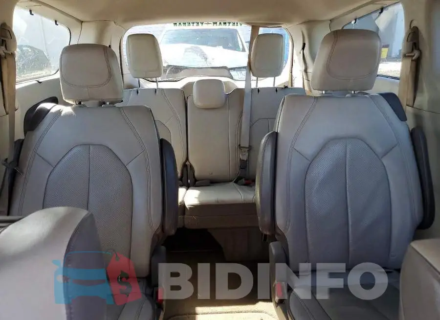 2C4RC1EG6HR669272 Photo# 10