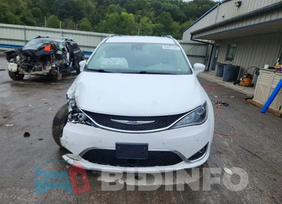 2C4RC1EG7LR149946 Photo# 5