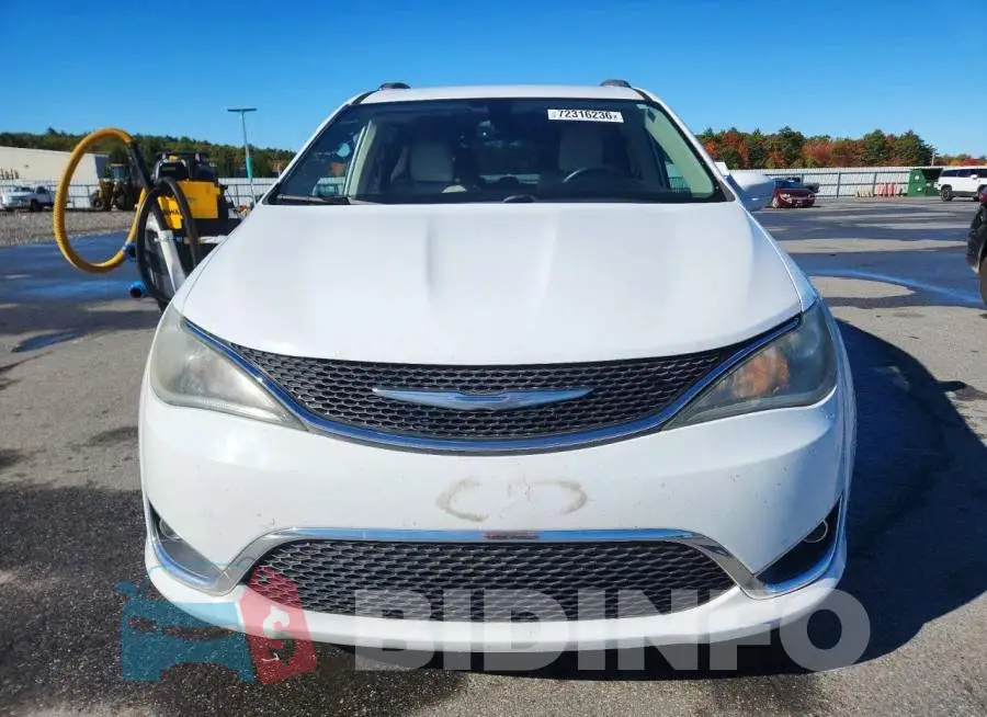 2C4RC1EG9HR534318 Photo# 5