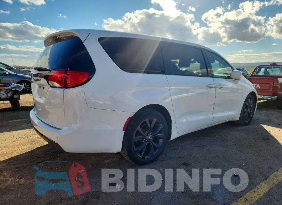 2C4RC1FG5LR238123 Photo# 3