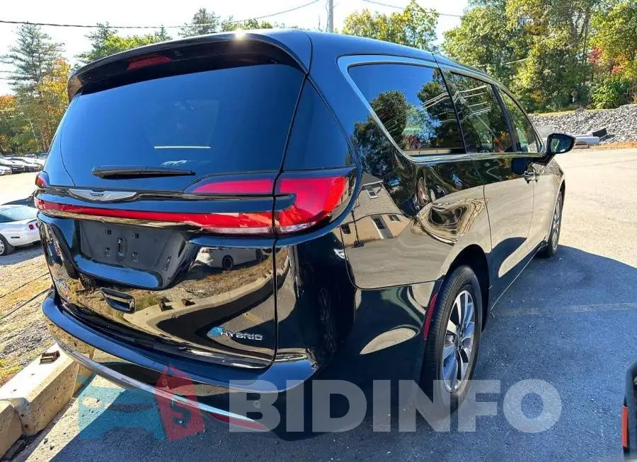 2C4RC1S70SR572967 Photo# 3