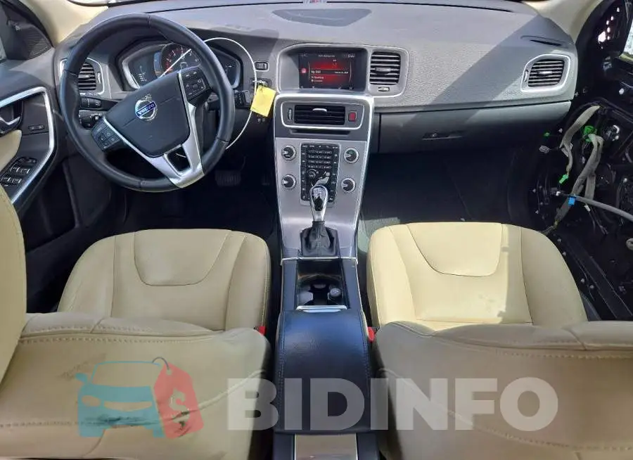 LYV402HK9HB152795 Photo# 8