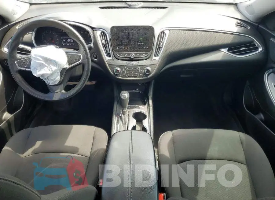1G1ZD5ST3LF017384 Photo# 8