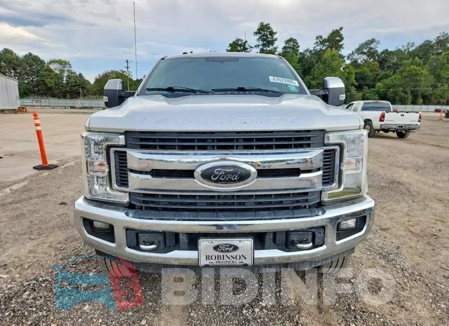1FT7W2BT5HEF30527 Photo# 5