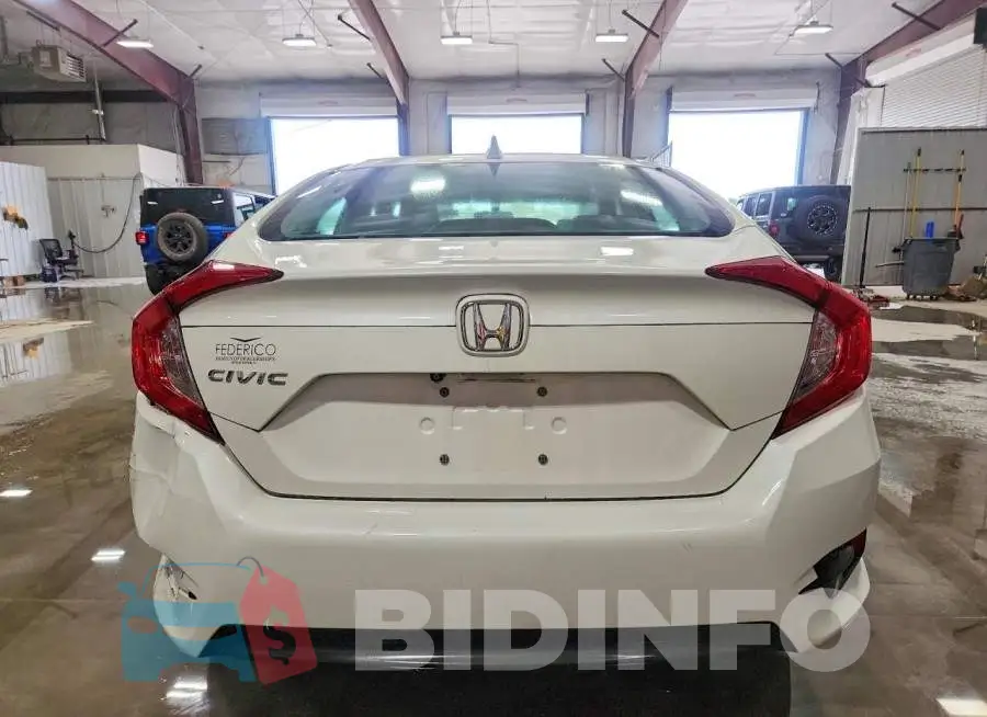 19XFC2F70HE231100 Photo# 6