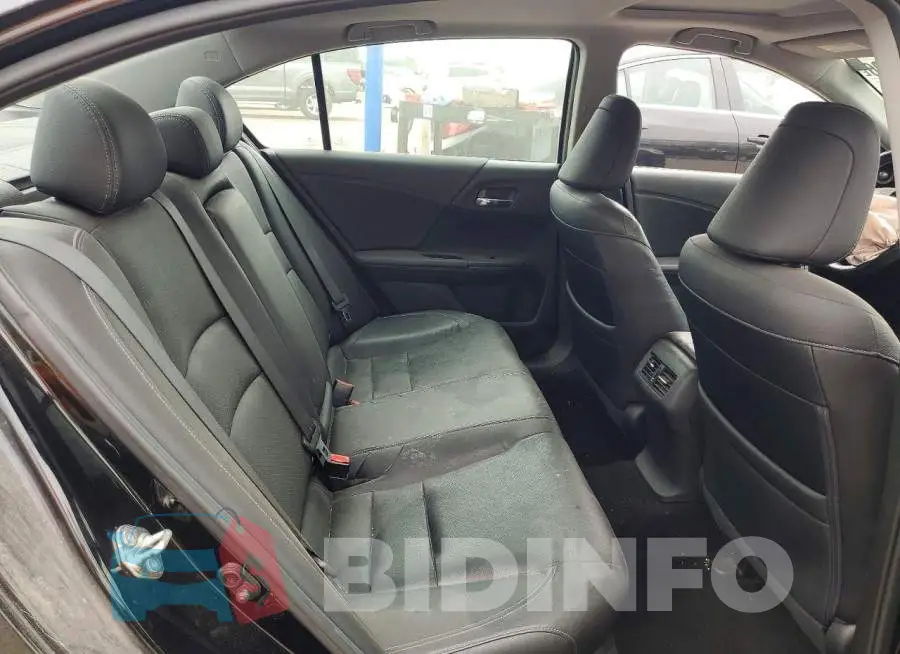 1HGCR2F85HA183091 Photo# 10