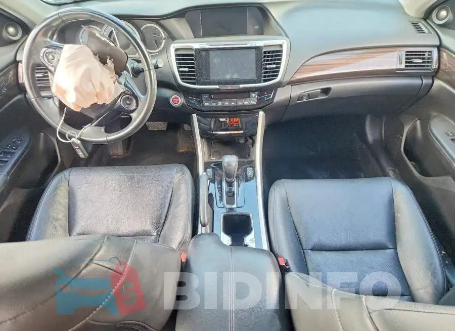 1HGCR2F86HA084599 Photo# 8